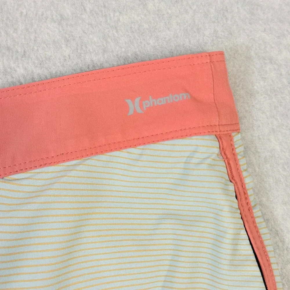 Hurley Phantom Mens Board Shorts Size 40 Coral Blue Wavy Stripe Swim Trunks